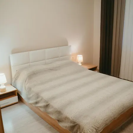 Varna City Apartment דירה