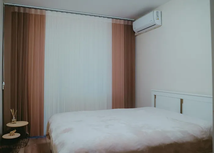 Varna City Apartment *